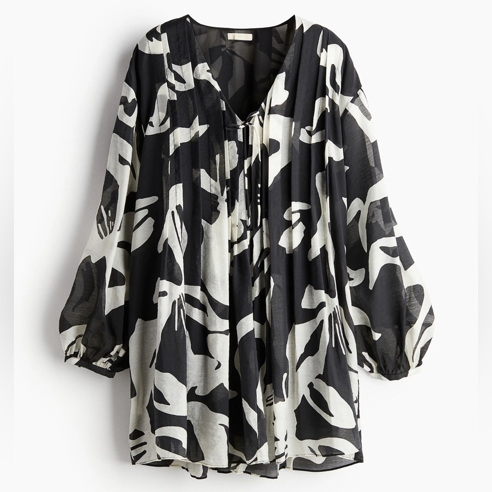 H&M Floral Flowy Long Sleeve Mini Dress in Black and White Small